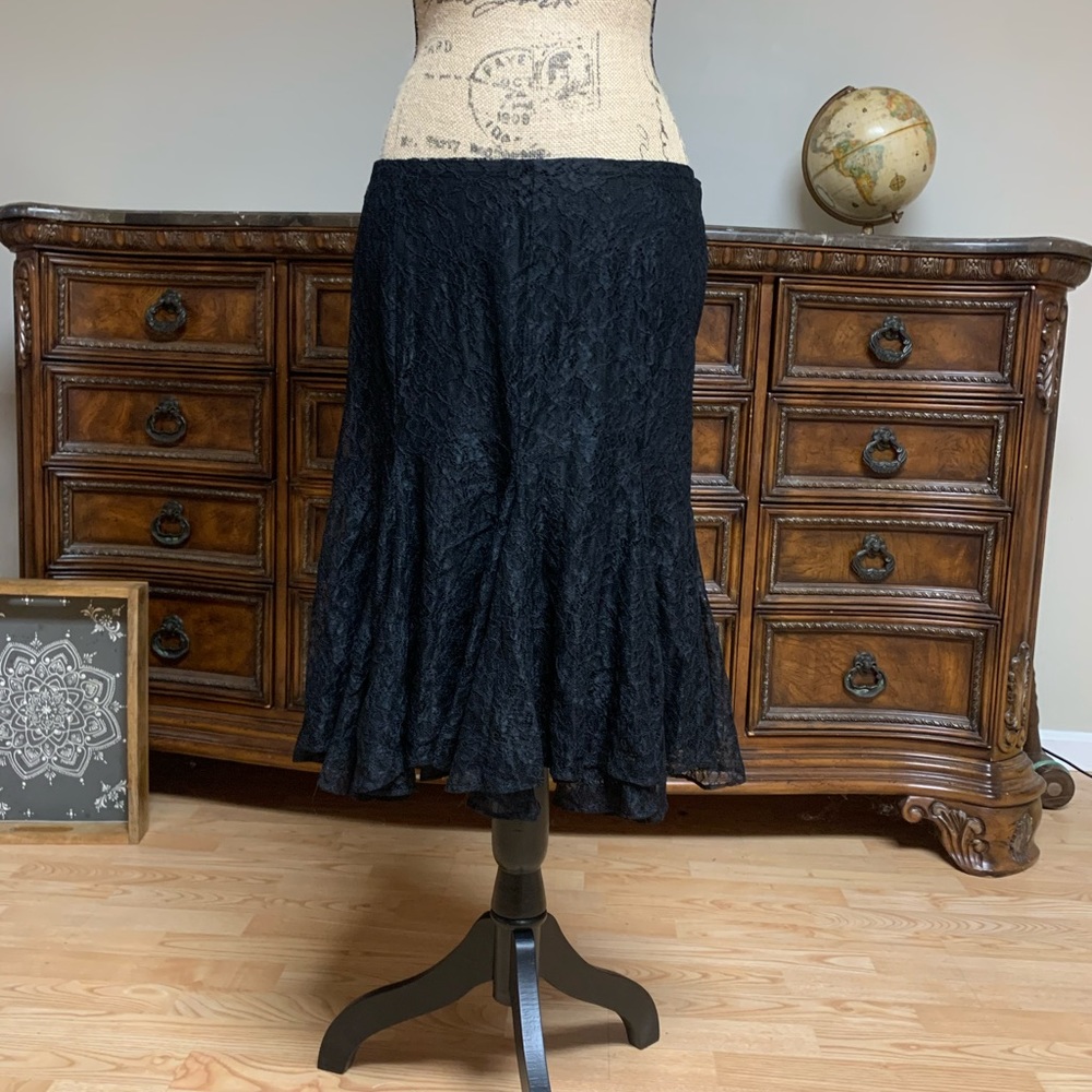 Vintage 90’s lace Lauren skirt